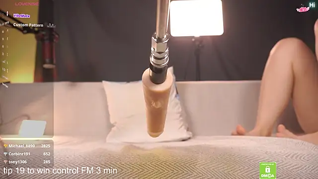 Black_and_Wh1te's Webcam Show