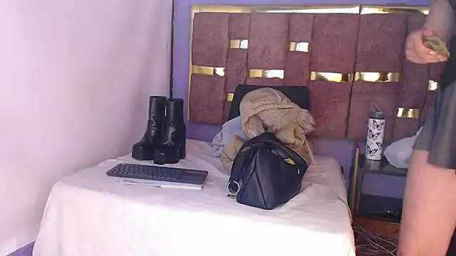 lilimini032's Webcam Show