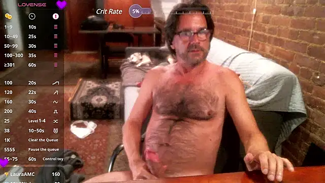 Johnny_Bottoms' Live Sex Cam Show
