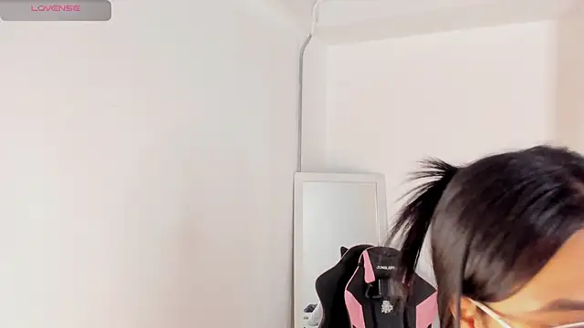 Shasa_8's Webcam Show