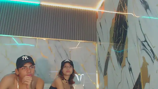 gin_ger18's Live Sex Cam Show