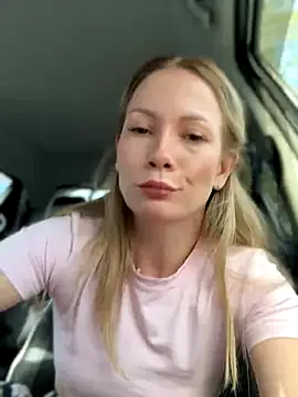 LavenderHot's Webcam Show