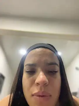 JuanitaMore01's Live Sex Cam Show