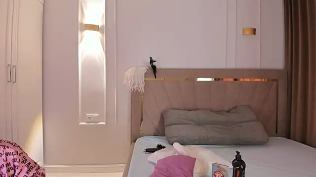 heemia's Webcam Show