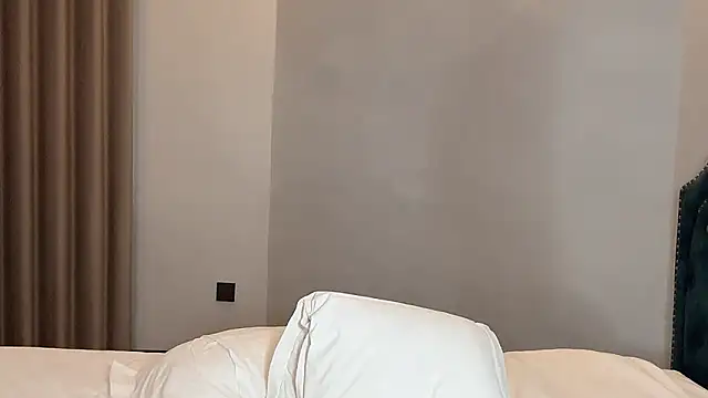 Annnnqi-77's Webcam Show