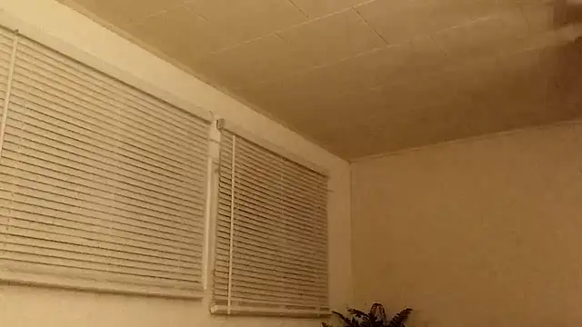 wetnwildforyou's Live Sex Cam Show