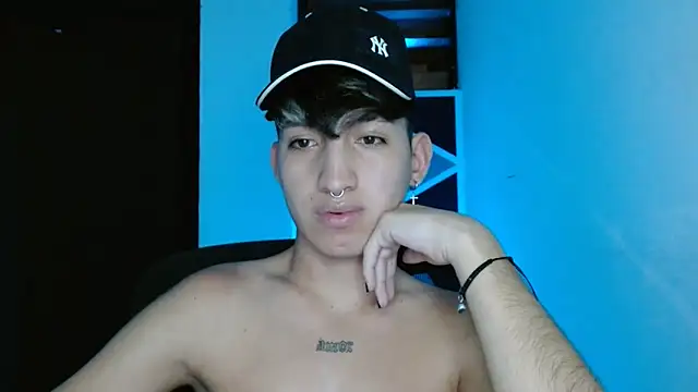 littlextreme's Webcam Show