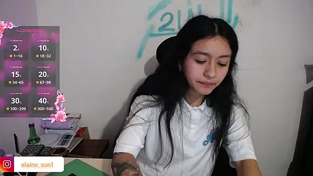 elaine_sun's Webcam Show