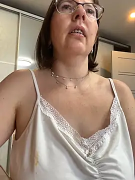 B_Bonya_m's Live Sex Cam Show