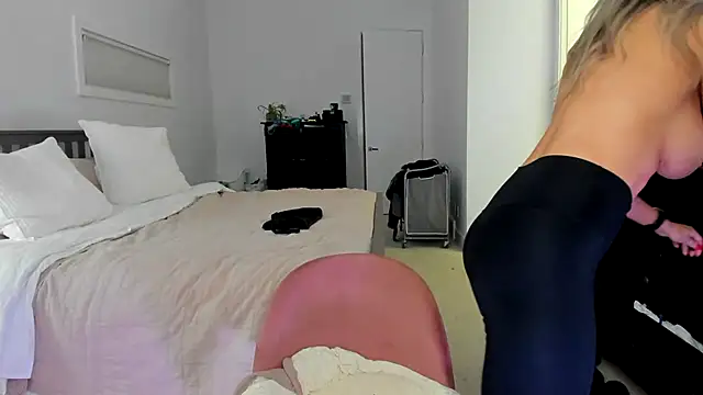 Kymmmy's Live Sex Cam Show
