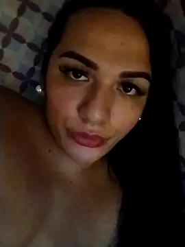 Yourbabyshane's Live Sex Cam Show