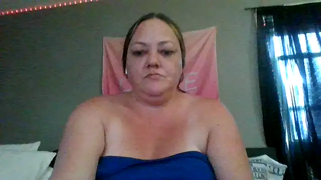 itsyababe's Live Sex Cam Show