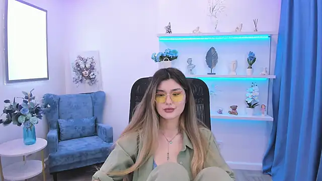 AnneTLi's Webcam Show