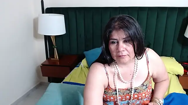 kiraGeiner's Webcam Show