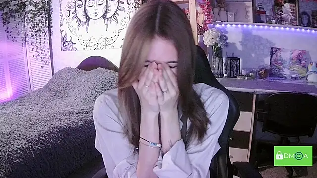 ConstanceBroadyy's Webcam Show
