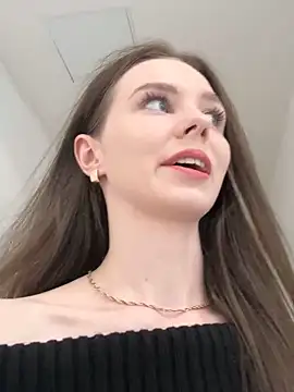 MilaBee's Live Sex Cam Show