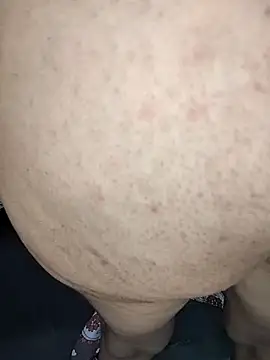 Riiall_mom's Webcam Show