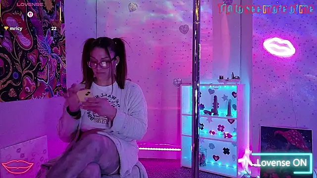 OvLicious' Live Sex Cam Show