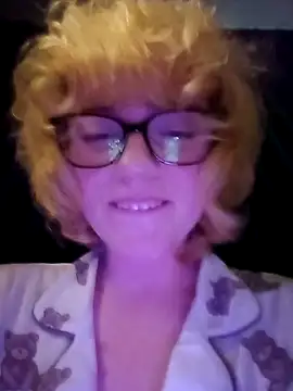 mcjbgfhjghiiiiujfyf's Webcam Show