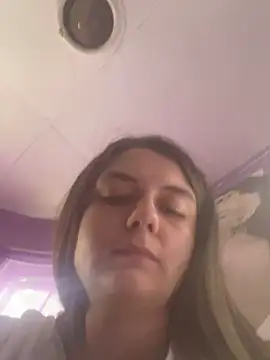itzcheyduh's Webcam Show