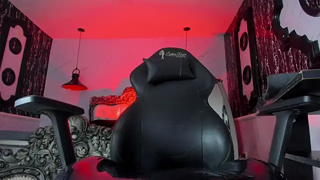 NAILAHARD's Webcam Show