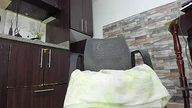 fernandoangulo's Webcam Show
