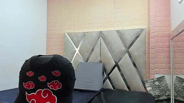Straiker's Webcam Show