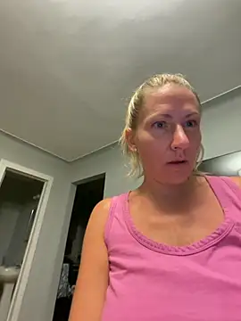 YourSophiaxo's Webcam Show
