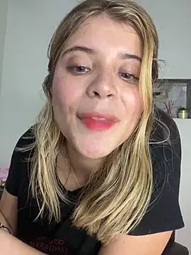 _Alice_1's Webcam Show