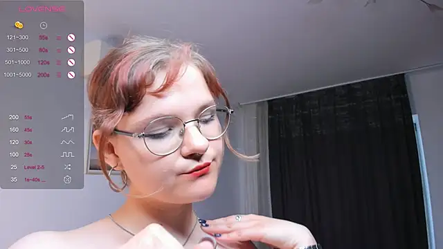 LinetteHey's Webcam Show