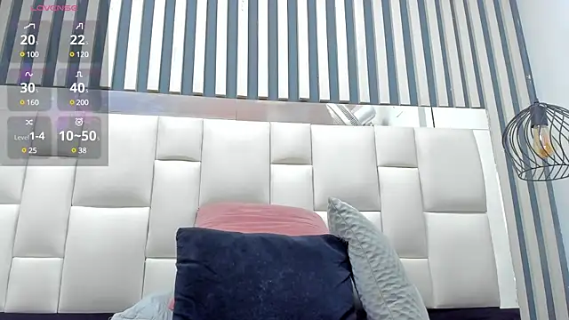 camila__herrera's Webcam Show