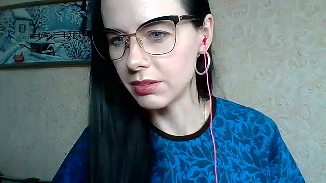 LuminousLady's Webcam Show