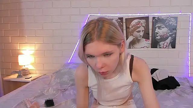 Blondy_Fina's Webcam Show