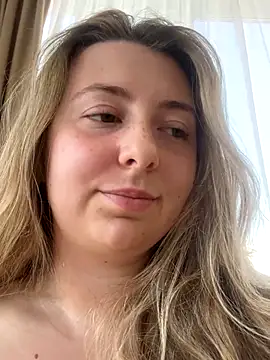 curvyflawless' Webcam Show
