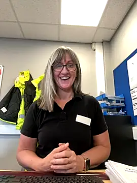 LILY-UK-MILF's Webcam Show