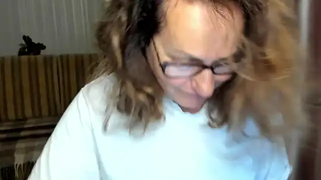 lauraoven's Webcam Show