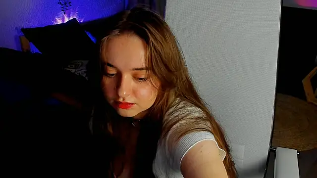 LiyaRavenswood's Webcam Show