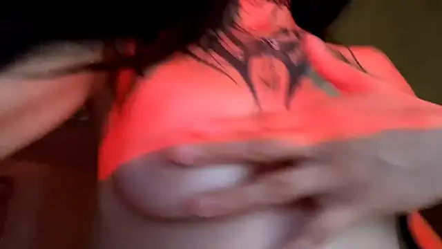 EvelynDiamond's Webcam Show