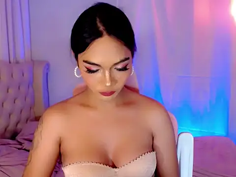 Auspicious-Charm's Webcam Show