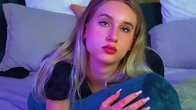 VictoriaHopsons' Webcam Show