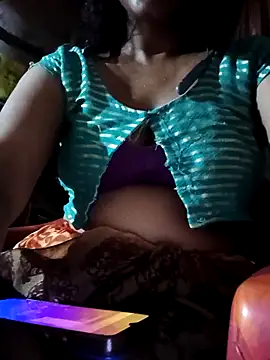 YOUR_MOMMYY's Webcam Show