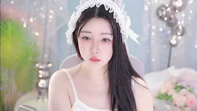 Qiaoqiao_'s Webcam Show