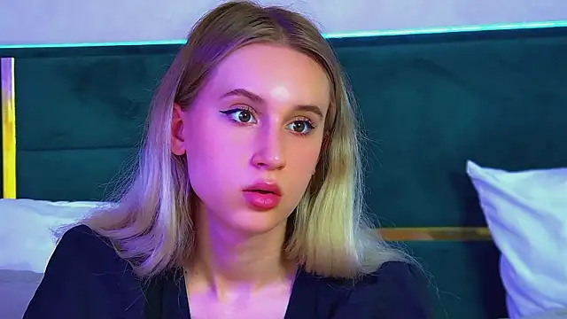 VictoriaHopsons' Webcam Show