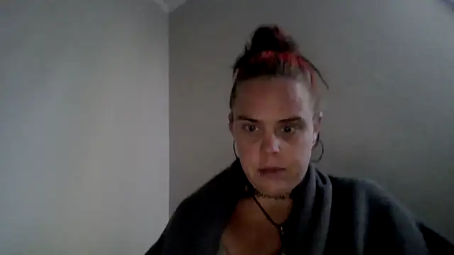 TWiSTYTheTwizted's Webcam Show