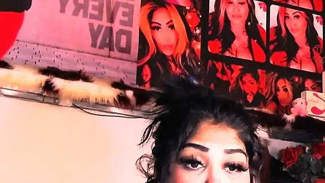 indian_dreamgirl's Webcam Show