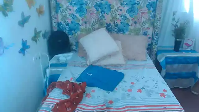 Sweeetnaughty's Webcam Show