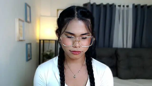 PrettyBlythes_TS' Webcam Show