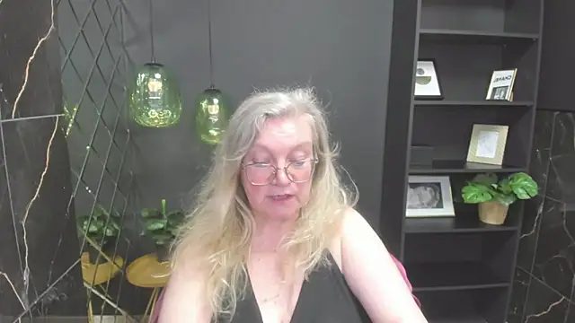 NataliMellow's Webcam Show