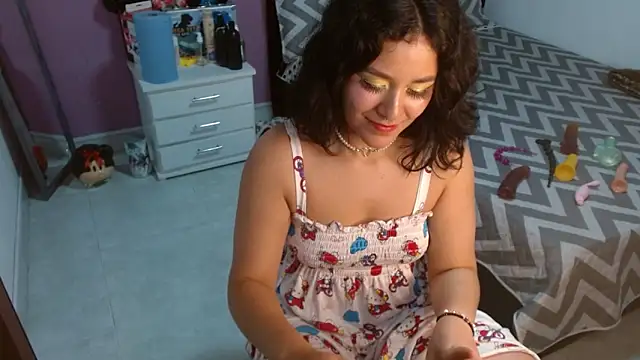 soniafuckboobs' Webcam Show