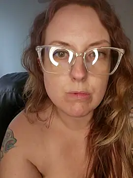 TattedMamaXOXO's Live Sex Cam Show